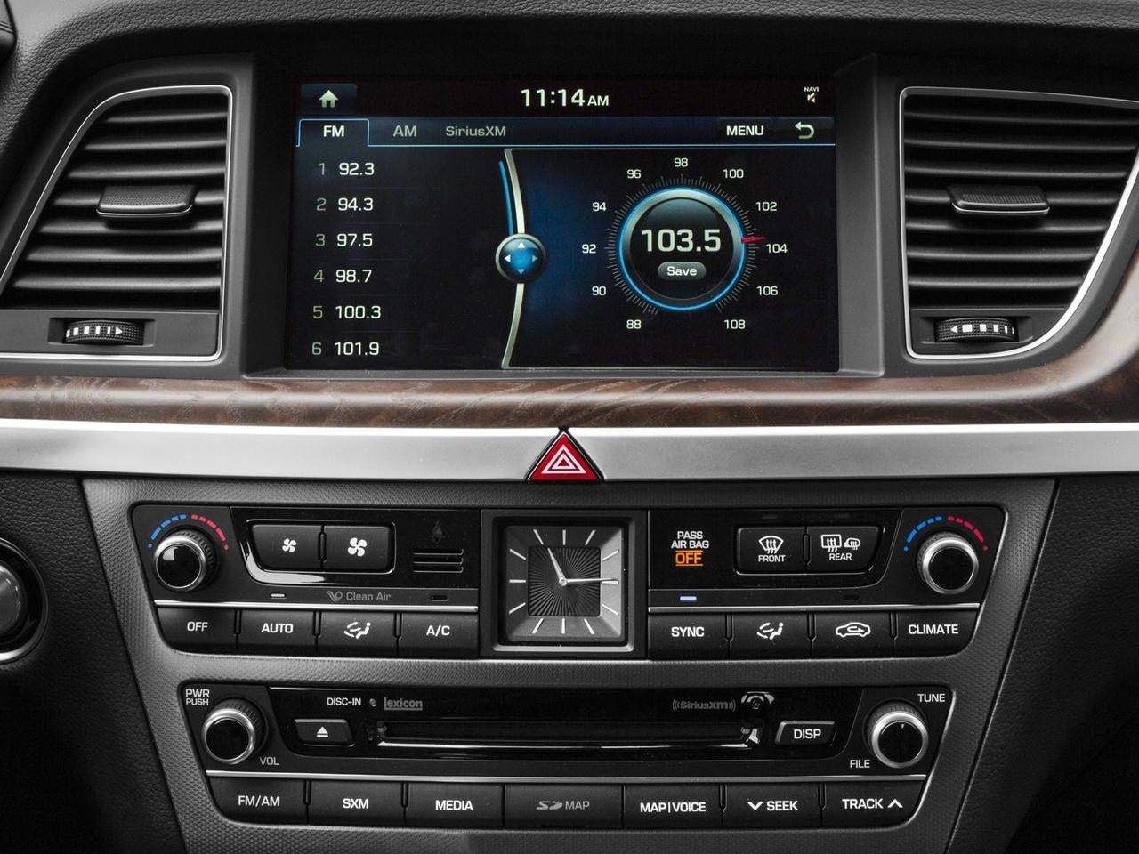 2016 Hyundai GENESIS 4dr Sdn V6 3.8L RWD