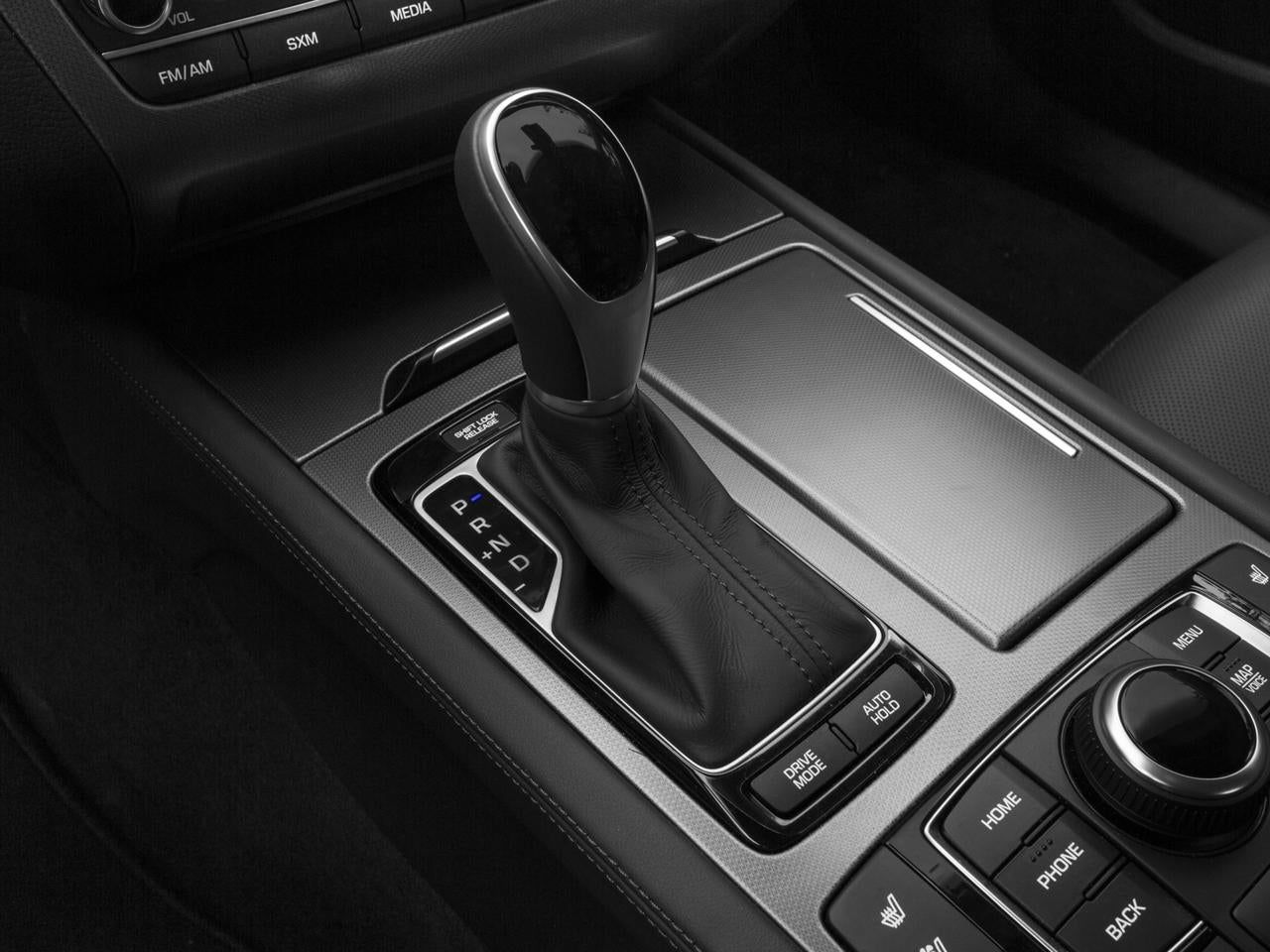 2016 Hyundai GENESIS 4dr Sdn V6 3.8L RWD