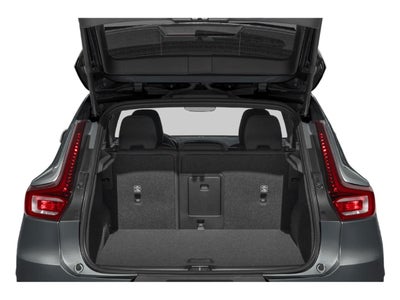 2024 Volvo XC40 B5 AWD Core Dark Theme
