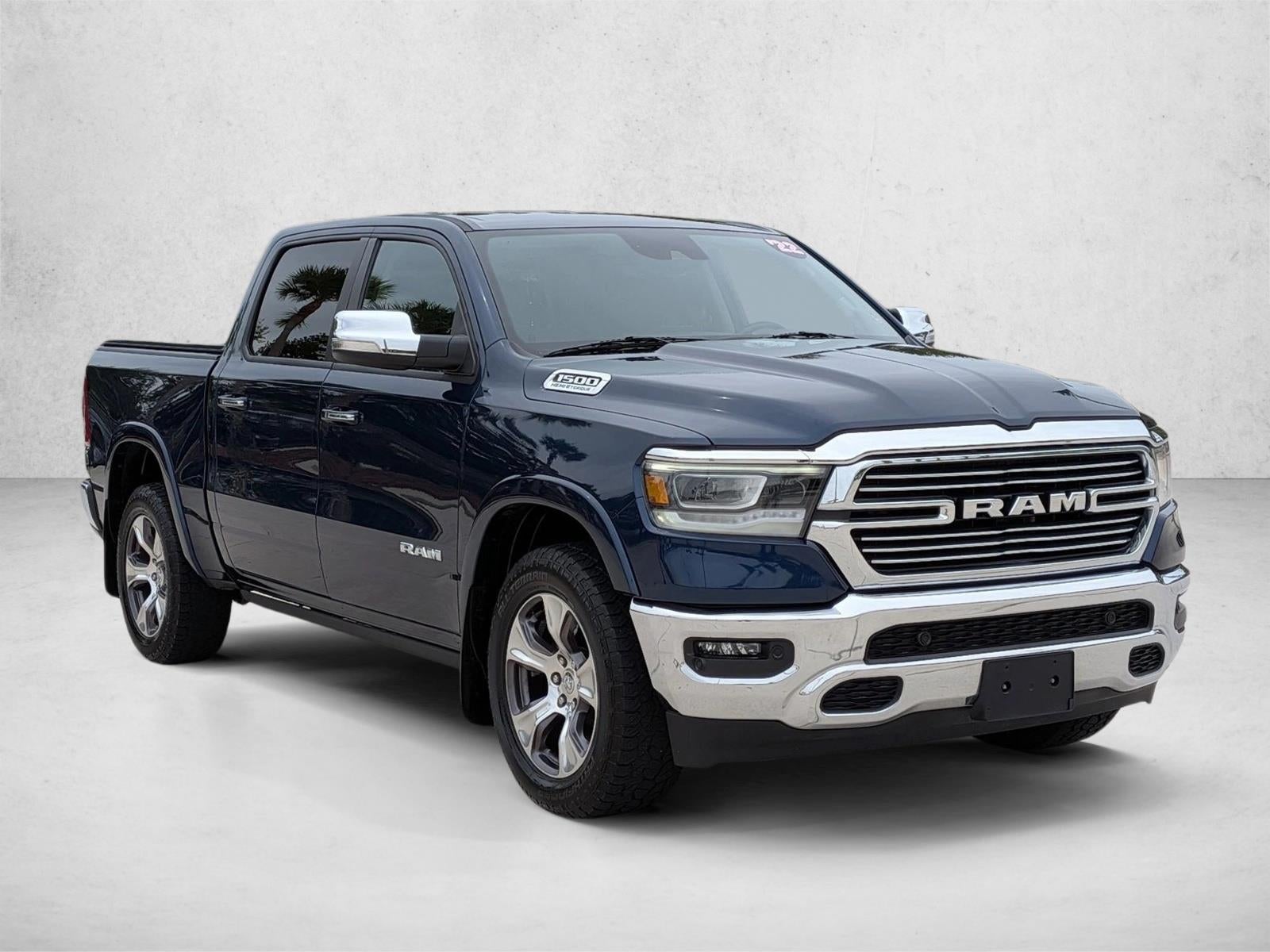 2022 RAM 1500 Laramie 4x4 Crew Cab 5'7" Box