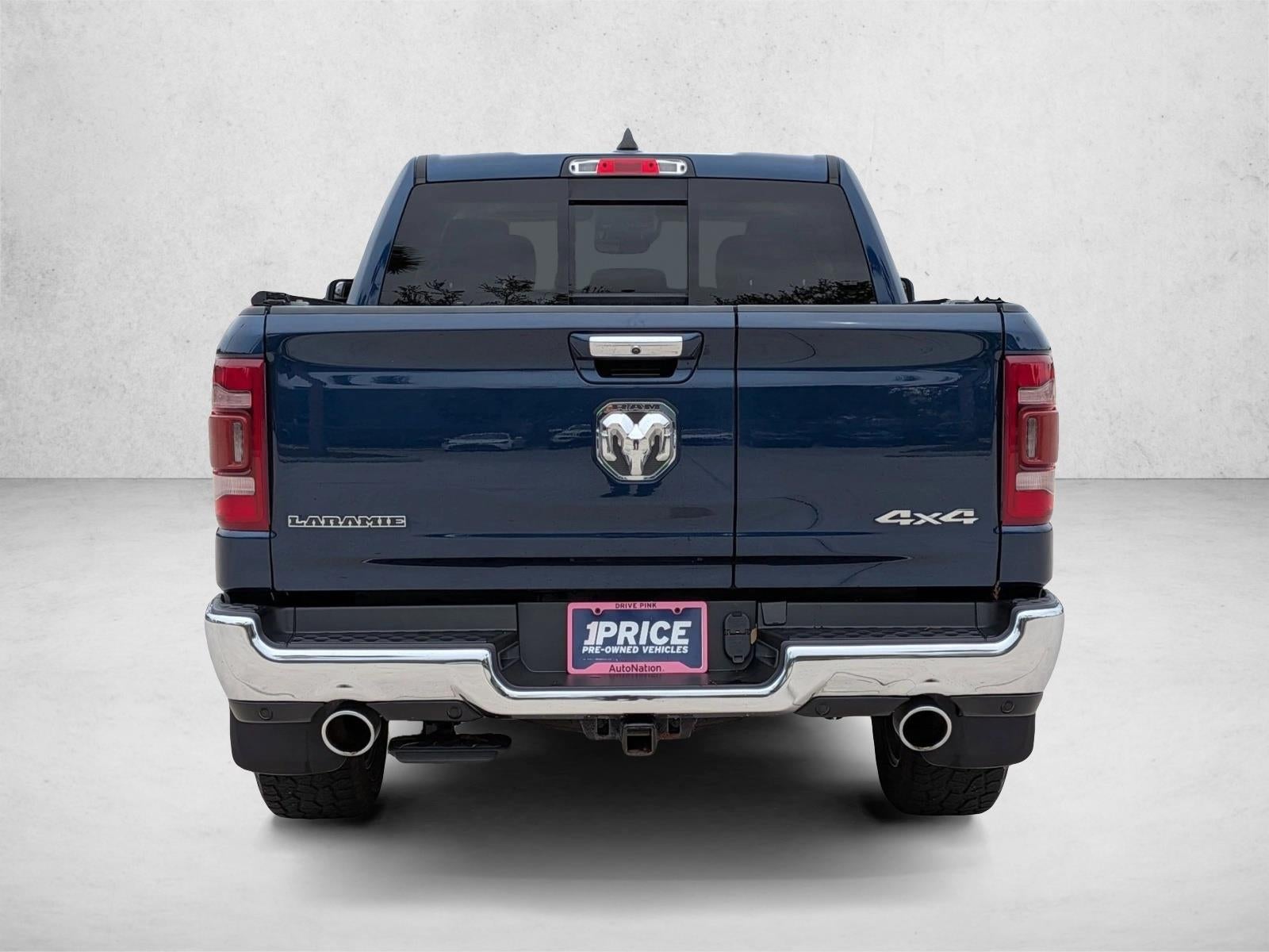 2022 RAM 1500 Laramie 4x4 Crew Cab 5'7" Box