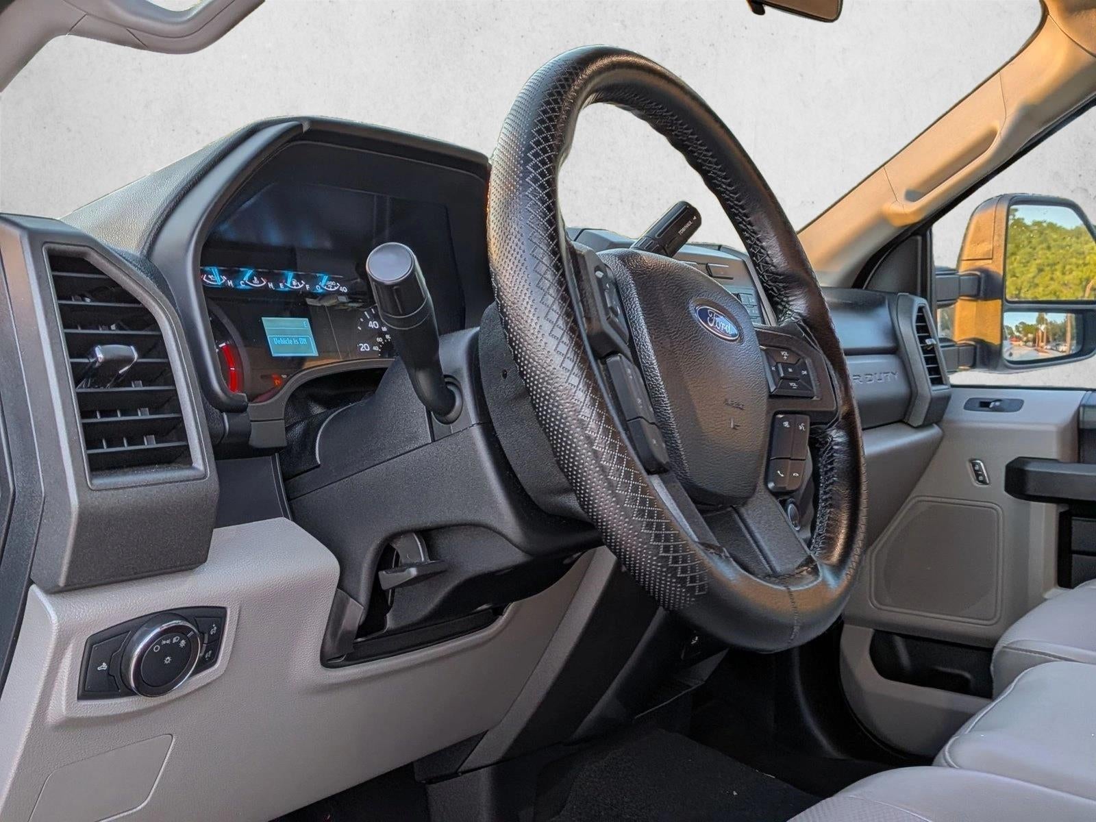 2019 Ford Super Duty F-250 SRW XL 4WD Crew Cab 6.75' Box