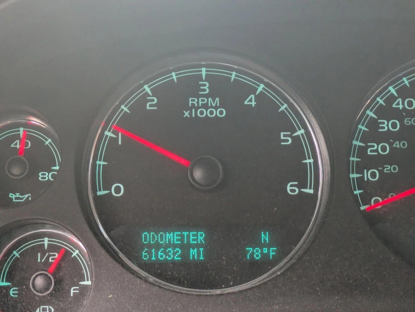 2014 GMC Yukon XL 2WD 4dr SLT