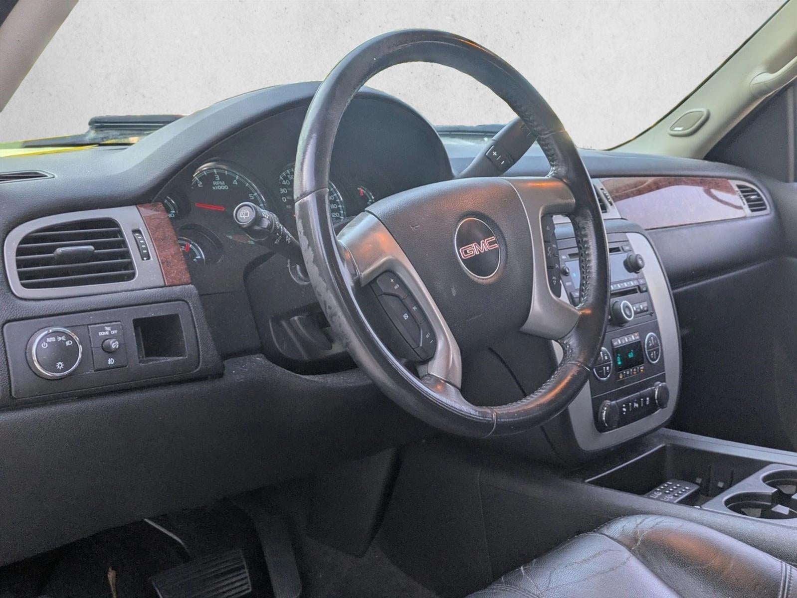 2014 GMC Yukon XL 2WD 4dr SLT