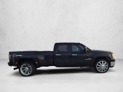 2008 GMC Sierra 3500HD 4WD Crew Cab Long Box DRW SLT