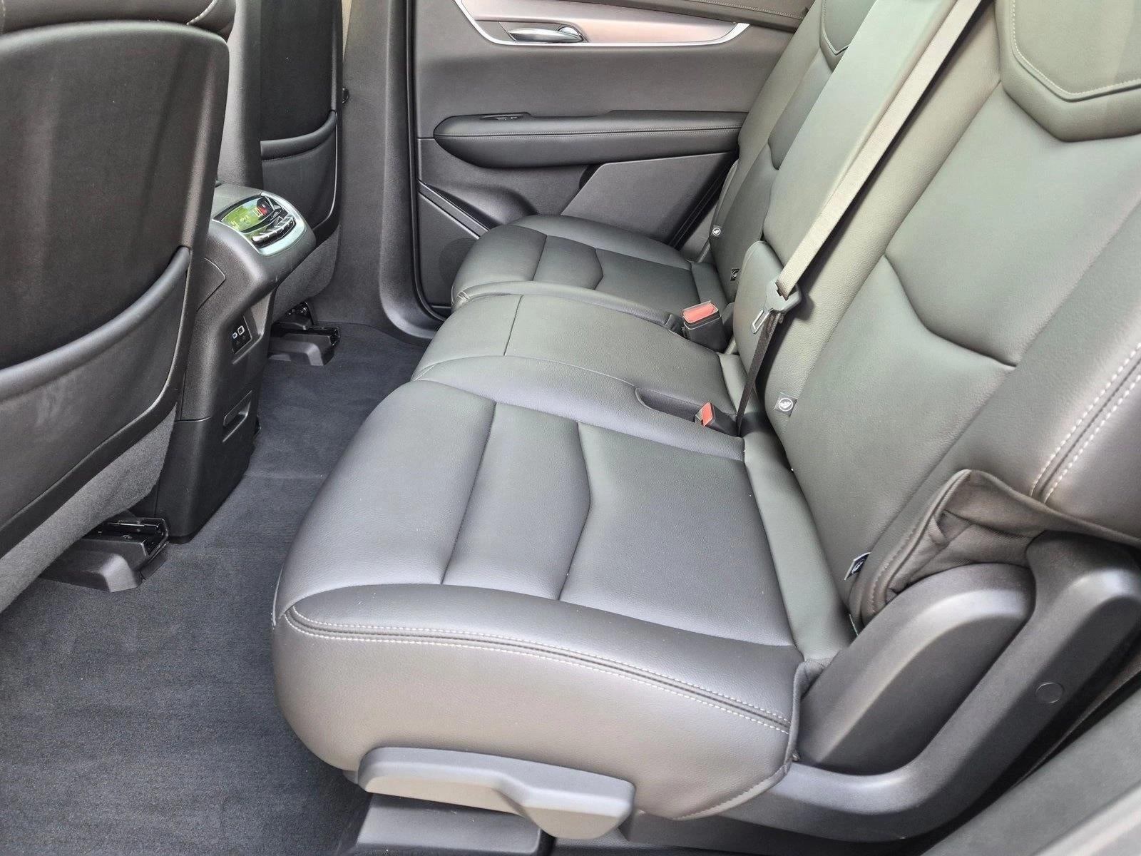 2025 Cadillac XT6 FWD 4dr Luxury