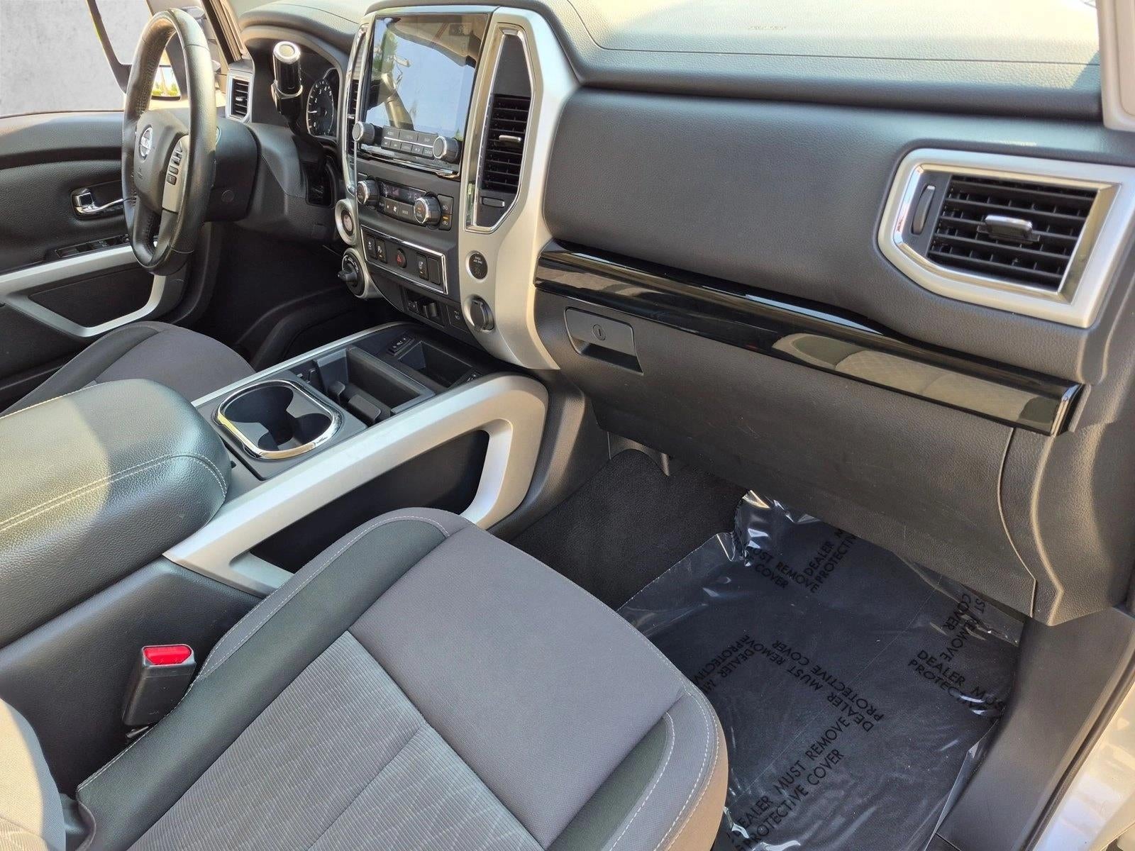 2020 Nissan Titan 4x4 Crew Cab SV