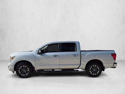 2020 Nissan Titan 4x4 Crew Cab SV