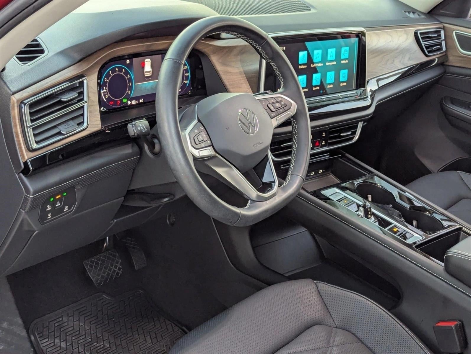 2024 Volkswagen Atlas 2.0T SE w/Technology FWD