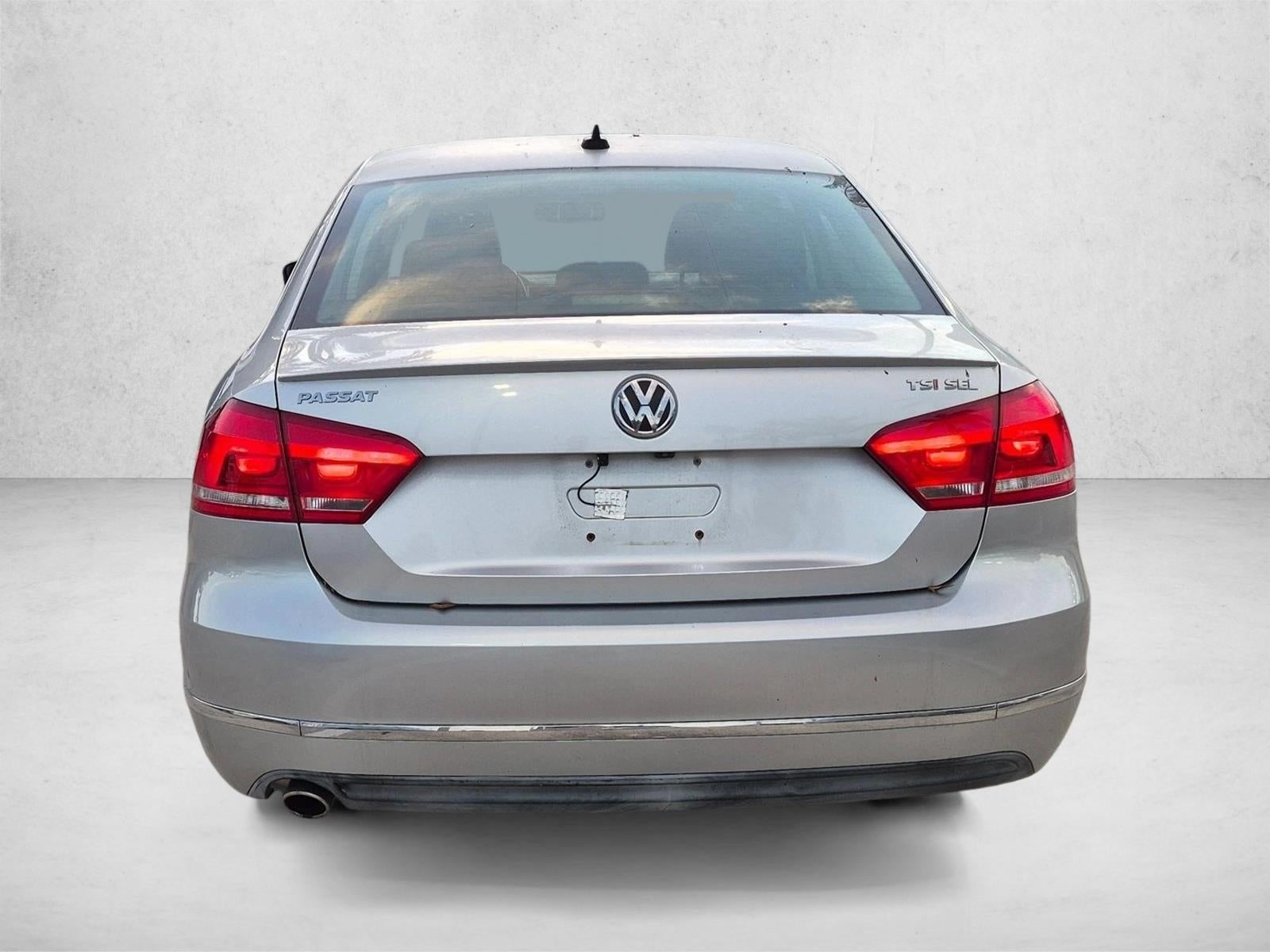 2015 Volkswagen Passat 4dr Sdn 1.8T Auto SEL Premium