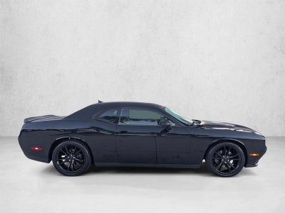 2016 Dodge Challenger 2dr Cpe SXT