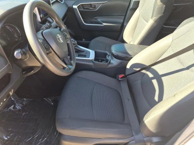 2024 Toyota RAV4 LE FWD (GS)