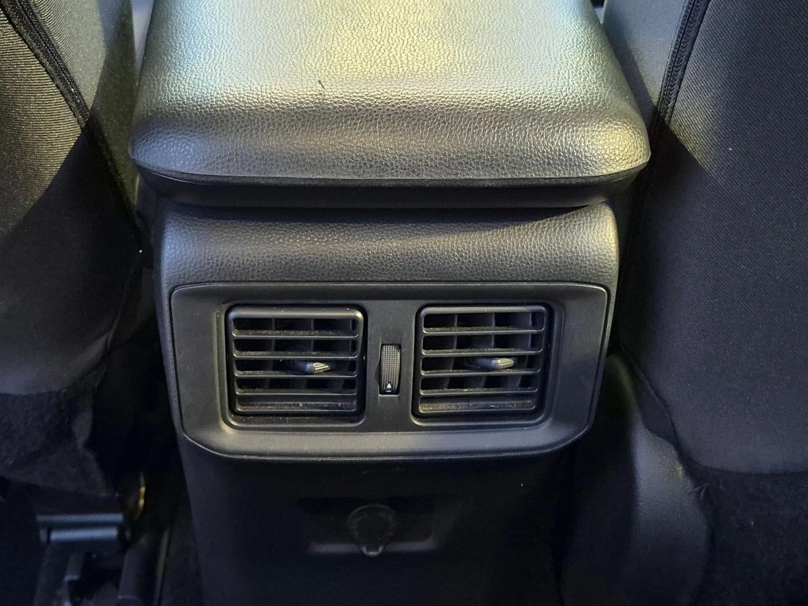 2025 Toyota RAV4 LE FWD (GS)