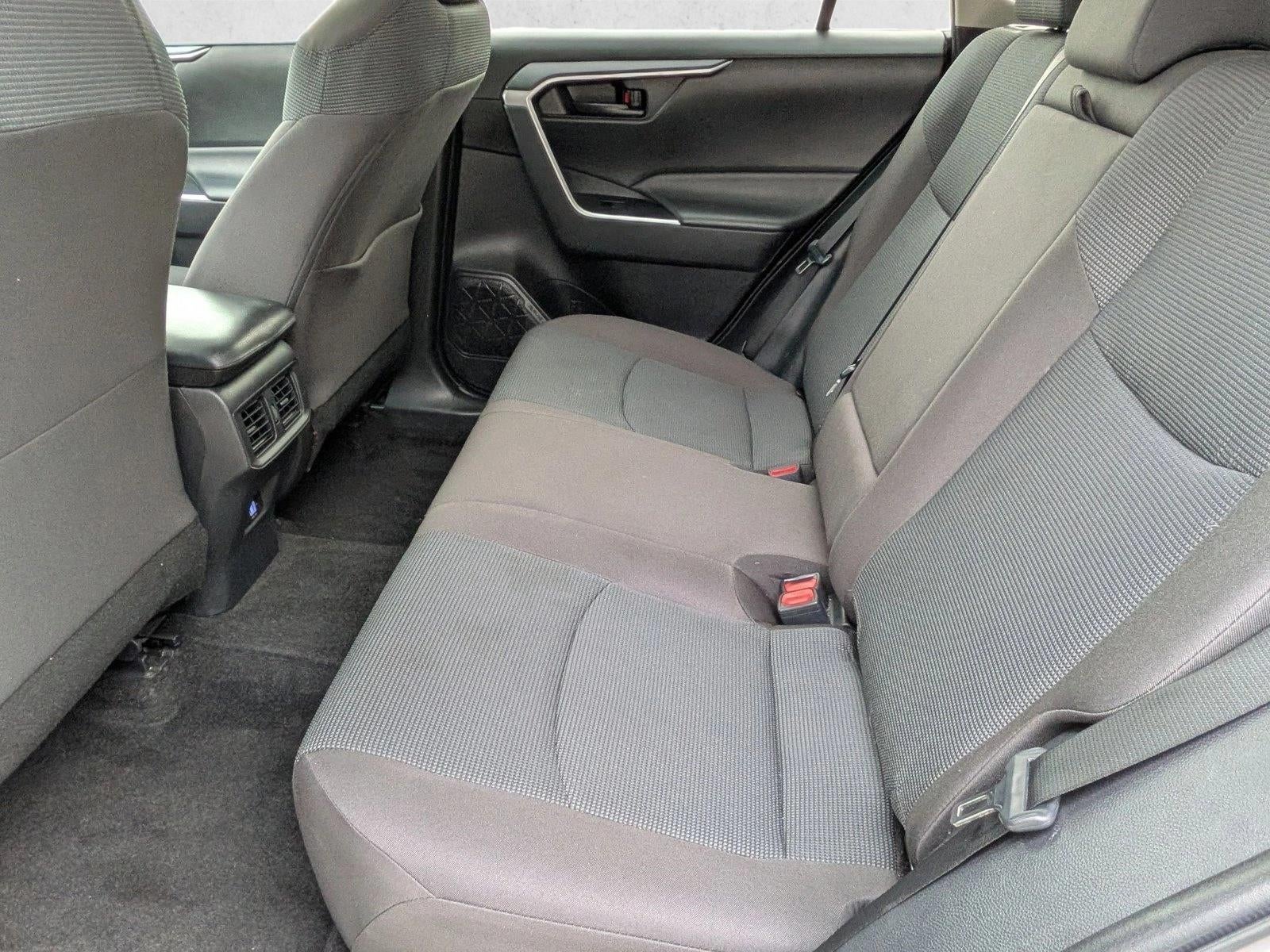 2022 Toyota RAV4 LE FWD (GS)