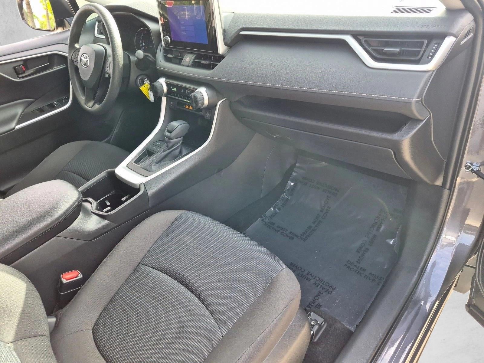 2024 Toyota RAV4 LE FWD (GS)