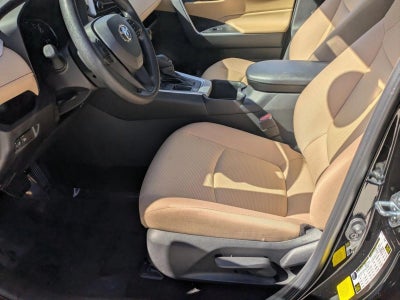 2025 Toyota RAV4 LE FWD (GS)