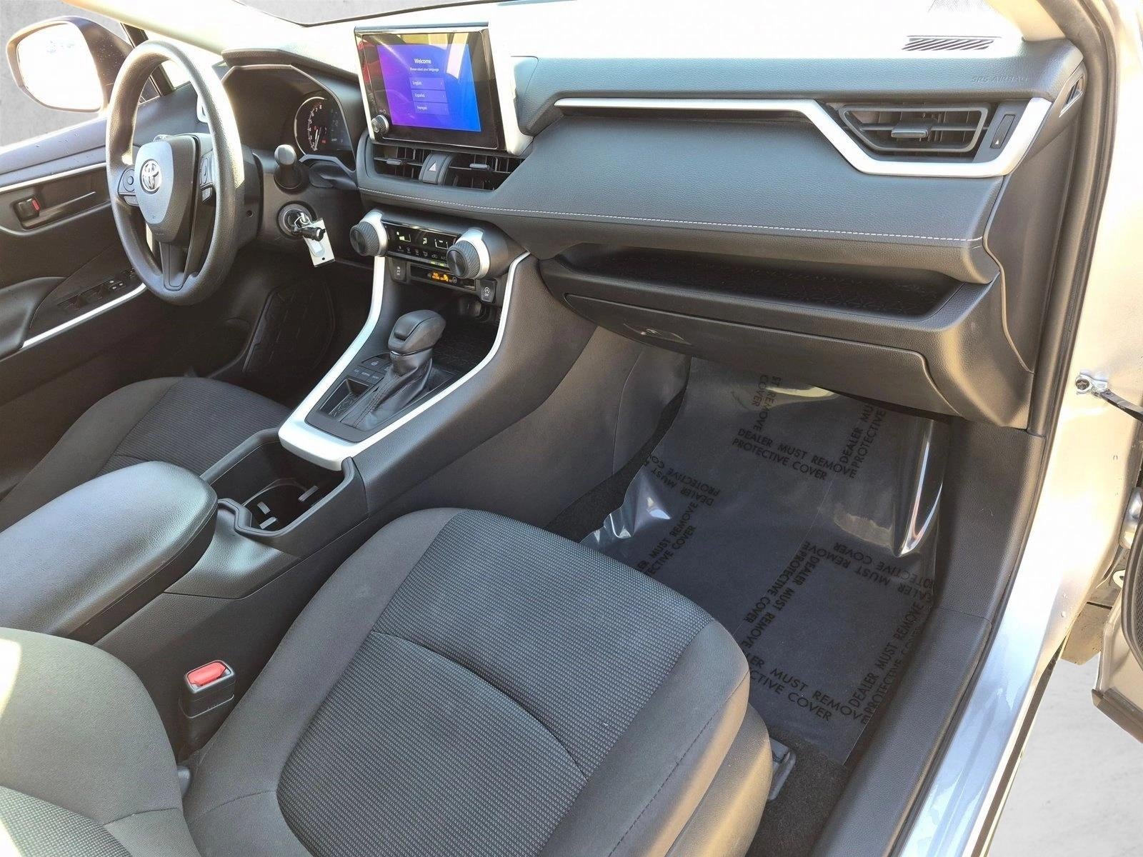 2024 Toyota RAV4 LE FWD (GS)