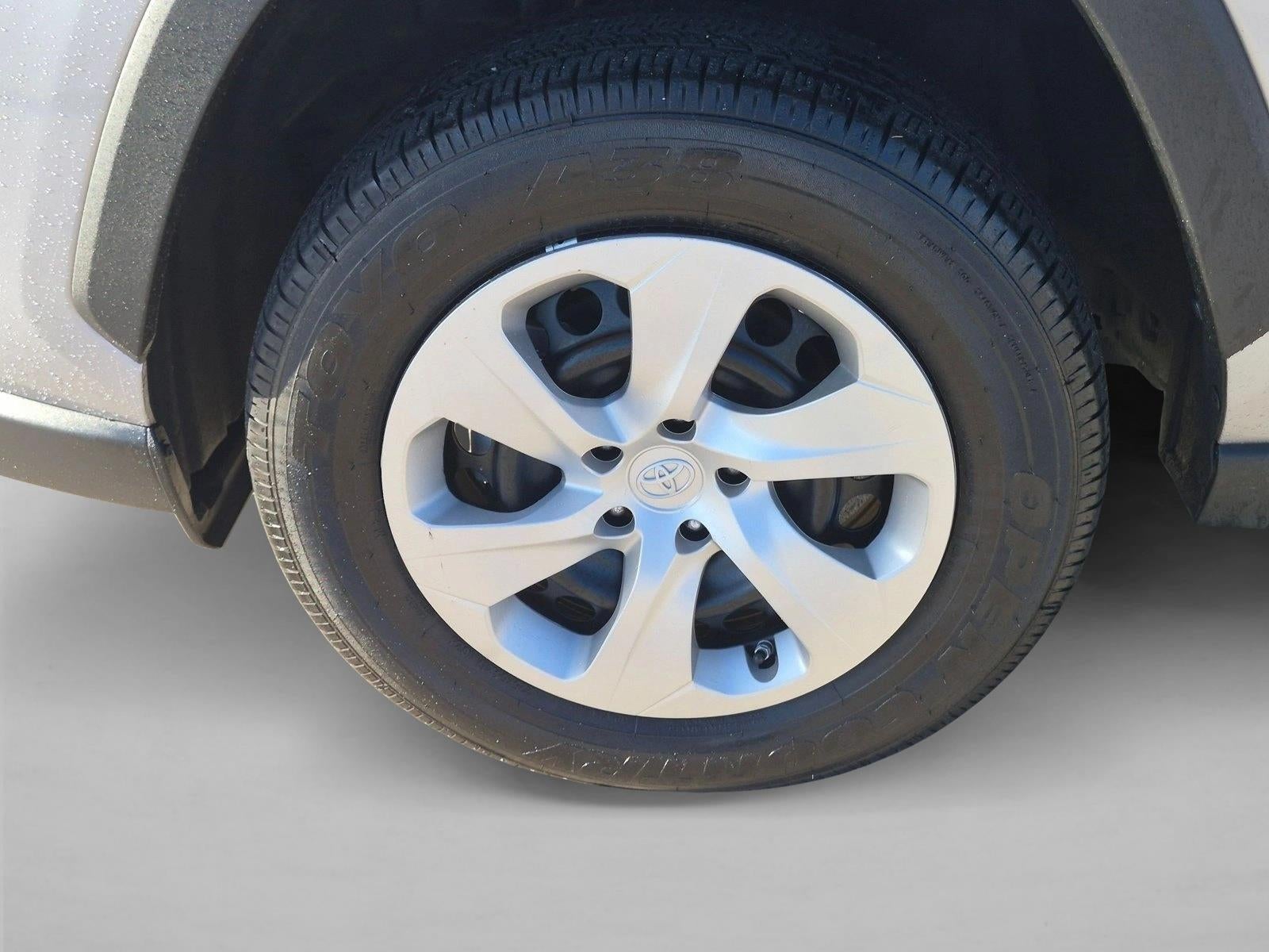 2024 Toyota RAV4 LE FWD (GS)