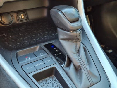 2024 Toyota RAV4 LE FWD (GS)