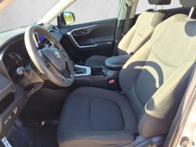 2024 Toyota RAV4 LE FWD (GS)