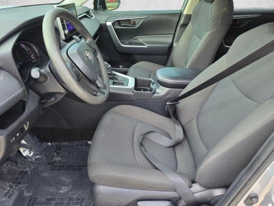 2024 Toyota RAV4 LE FWD (GS)