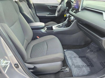 2024 Toyota RAV4 LE FWD (GS)