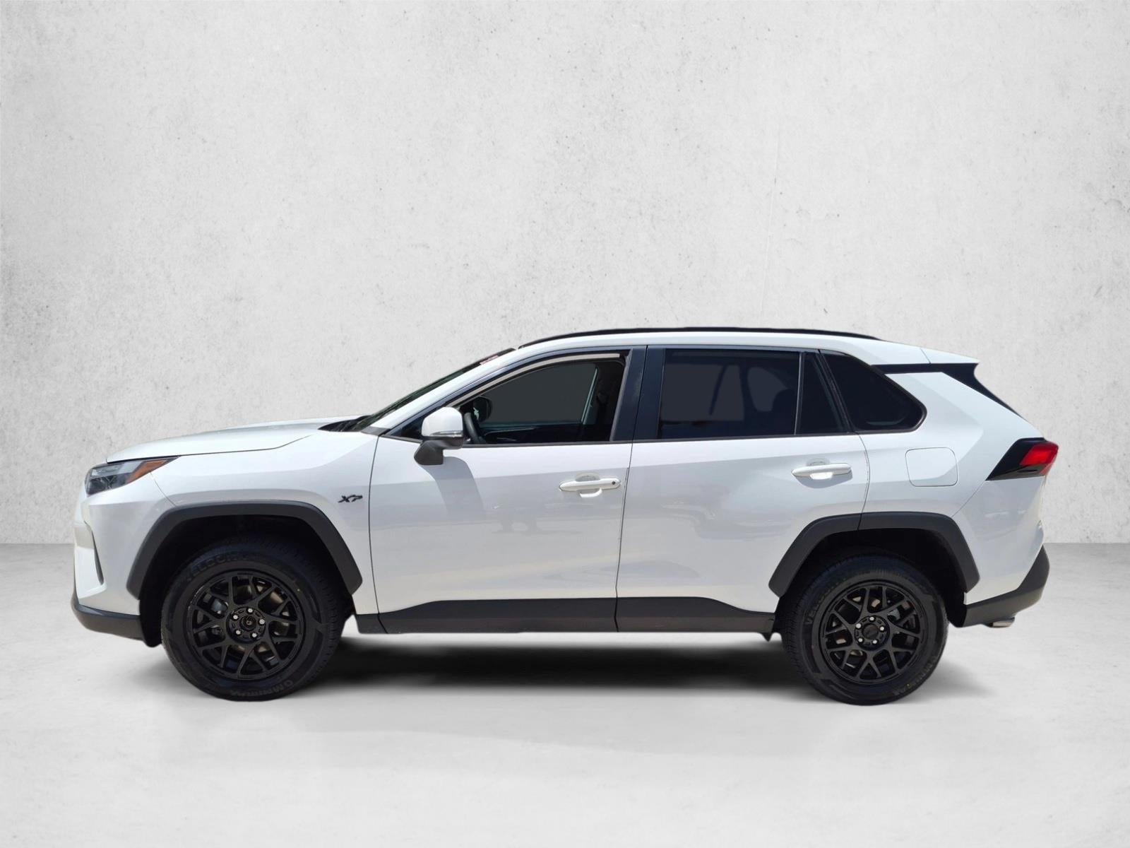 2022 Toyota RAV4 XLE FWD (GS)