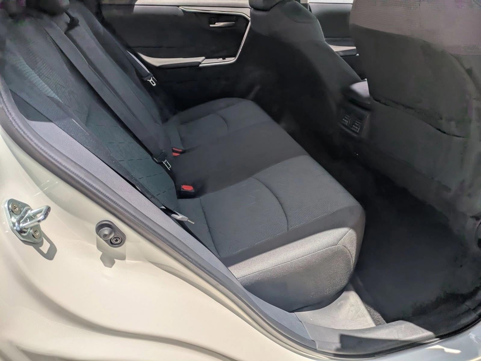 2025 Toyota RAV4 XLE FWD (GS)