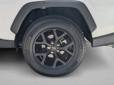 2025 Toyota RAV4 XLE FWD (GS)