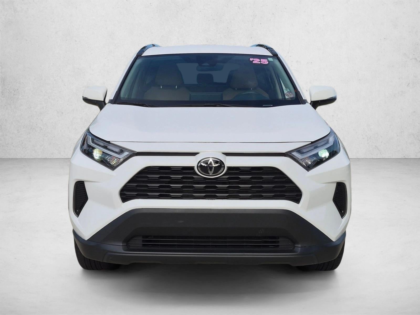 2025 Toyota RAV4 XLE FWD (Natl)