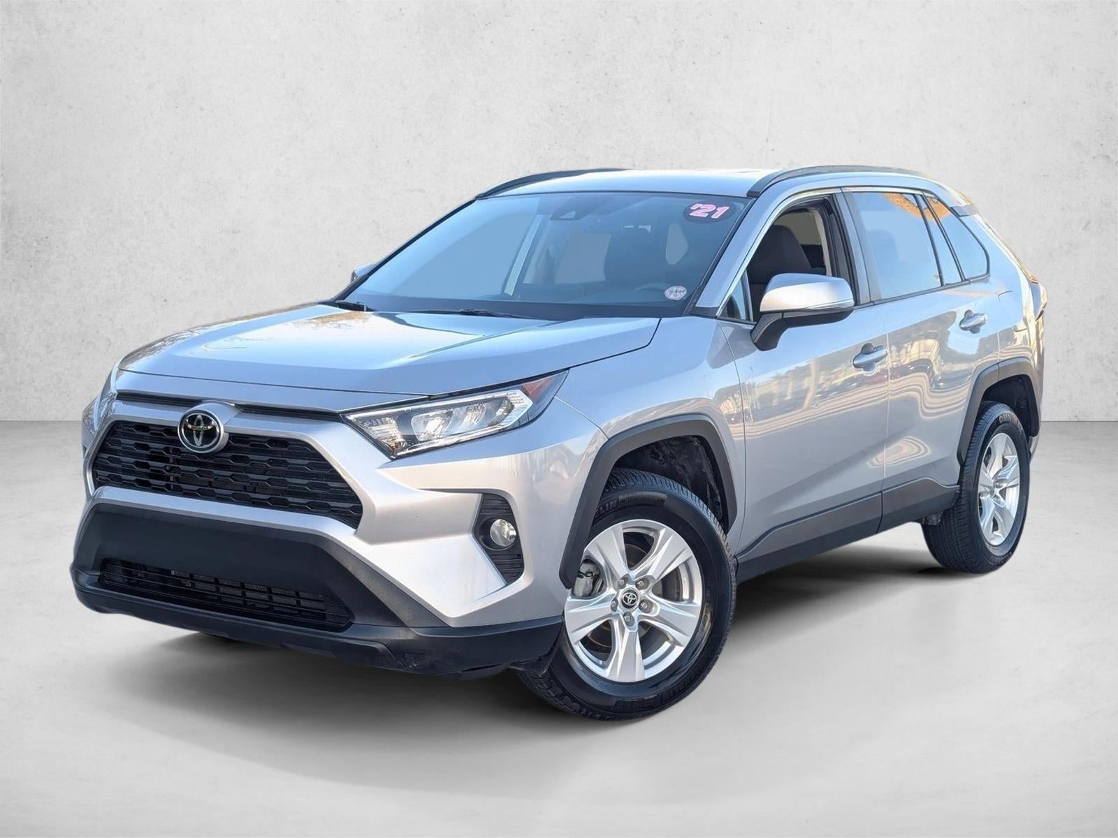 2021 Toyota RAV4 XLE FWD (GS)