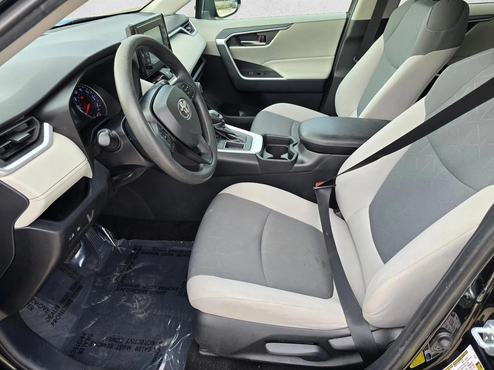2019 Toyota RAV4 XLE FWD (GS)