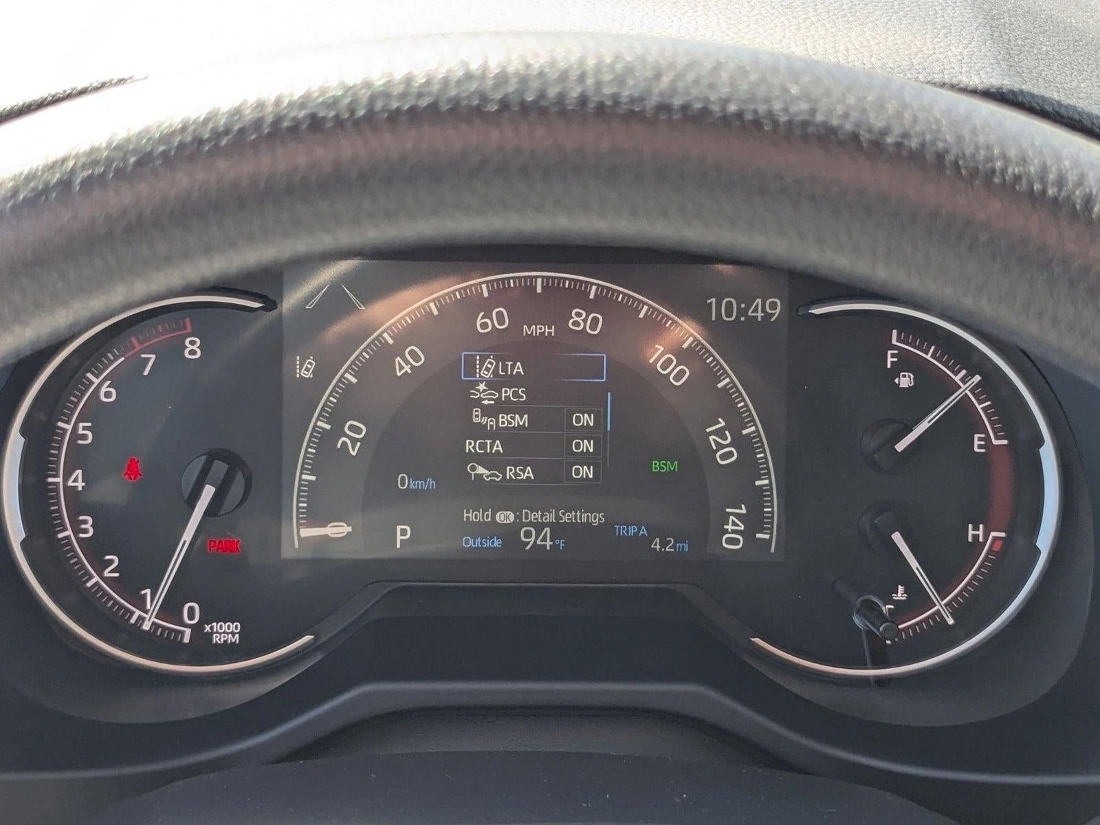 2025 Toyota RAV4 XLE FWD (GS)