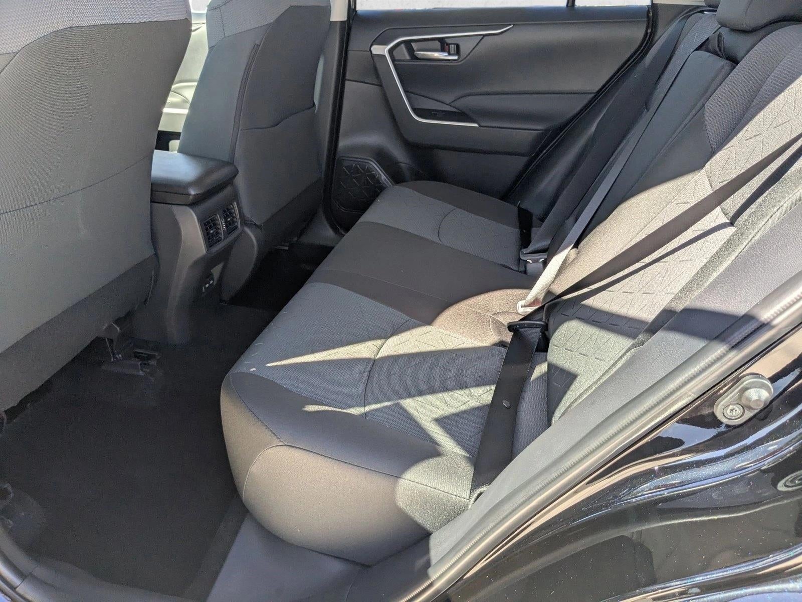 2025 Toyota RAV4 XLE FWD (GS)