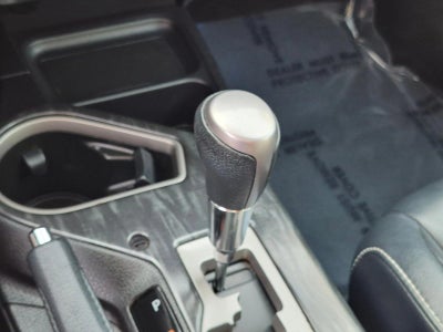 2017 Toyota RAV4 Platinum FWD (Natl)
