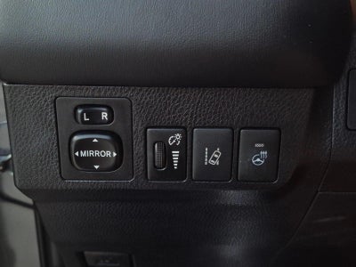 2017 Toyota RAV4 Platinum FWD (Natl)
