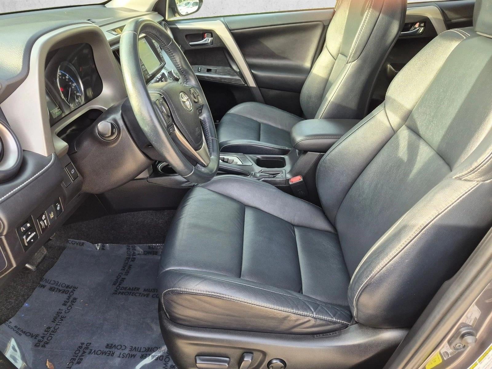 2017 Toyota RAV4 Platinum FWD (Natl)