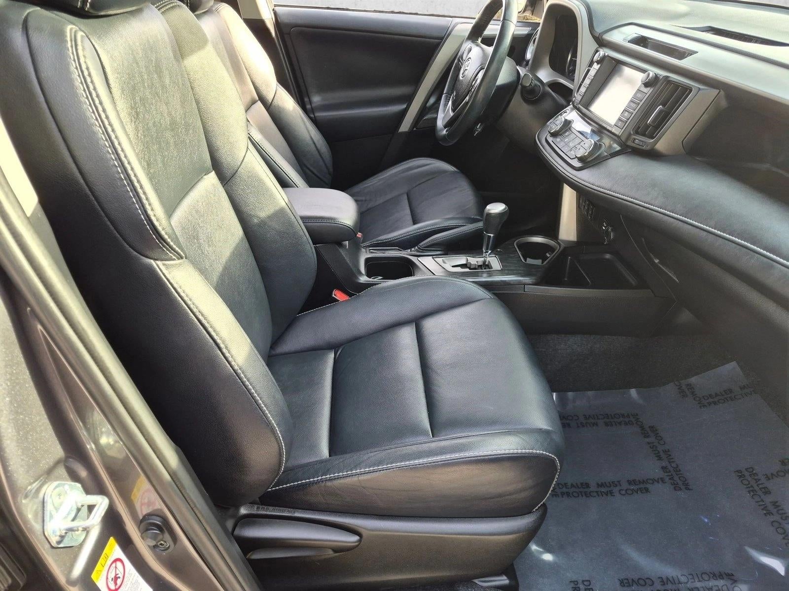 2017 Toyota RAV4 Platinum FWD (Natl)