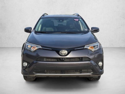 2017 Toyota RAV4 Platinum FWD (Natl)