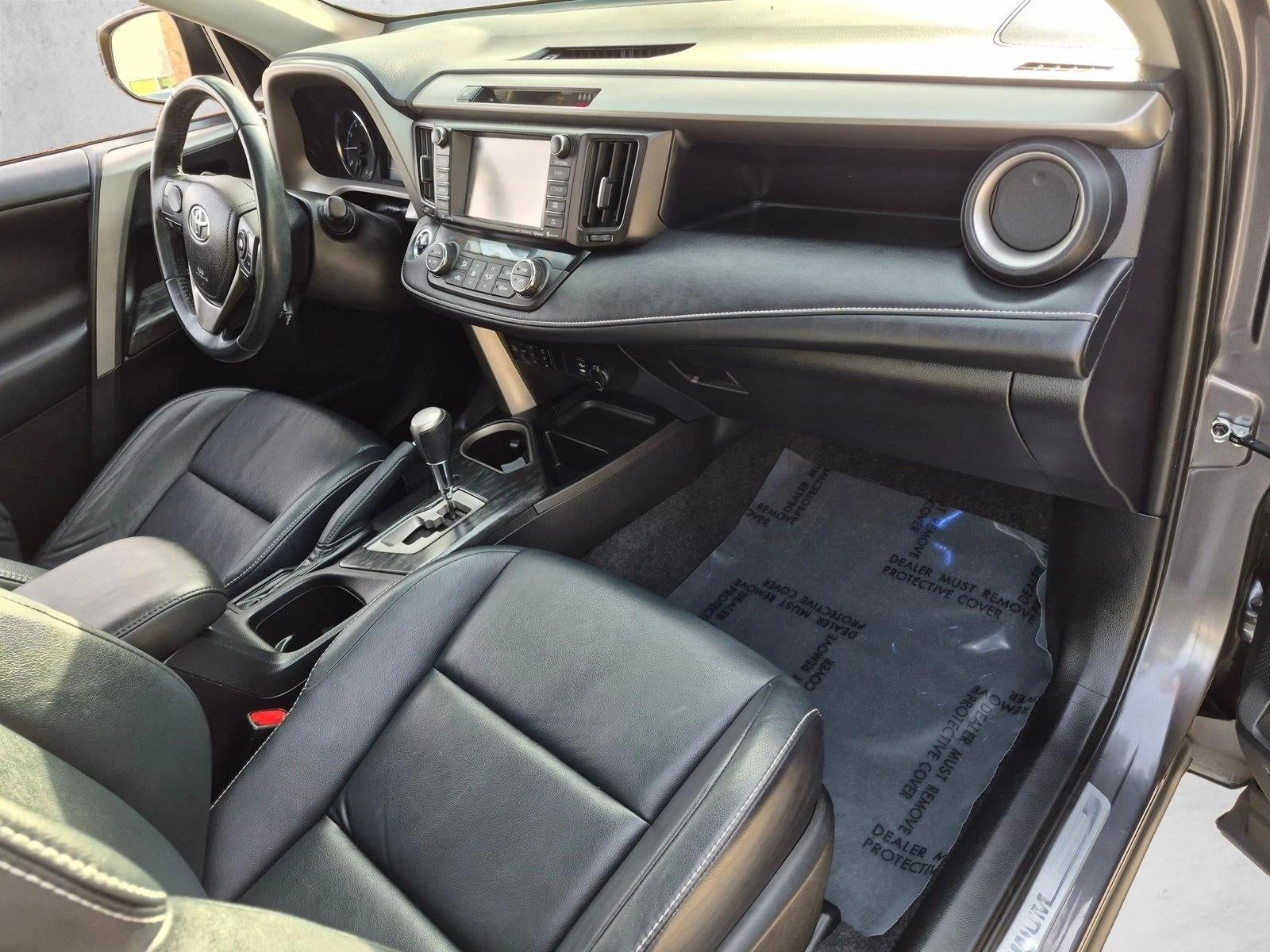 2017 Toyota RAV4 Platinum FWD (Natl)