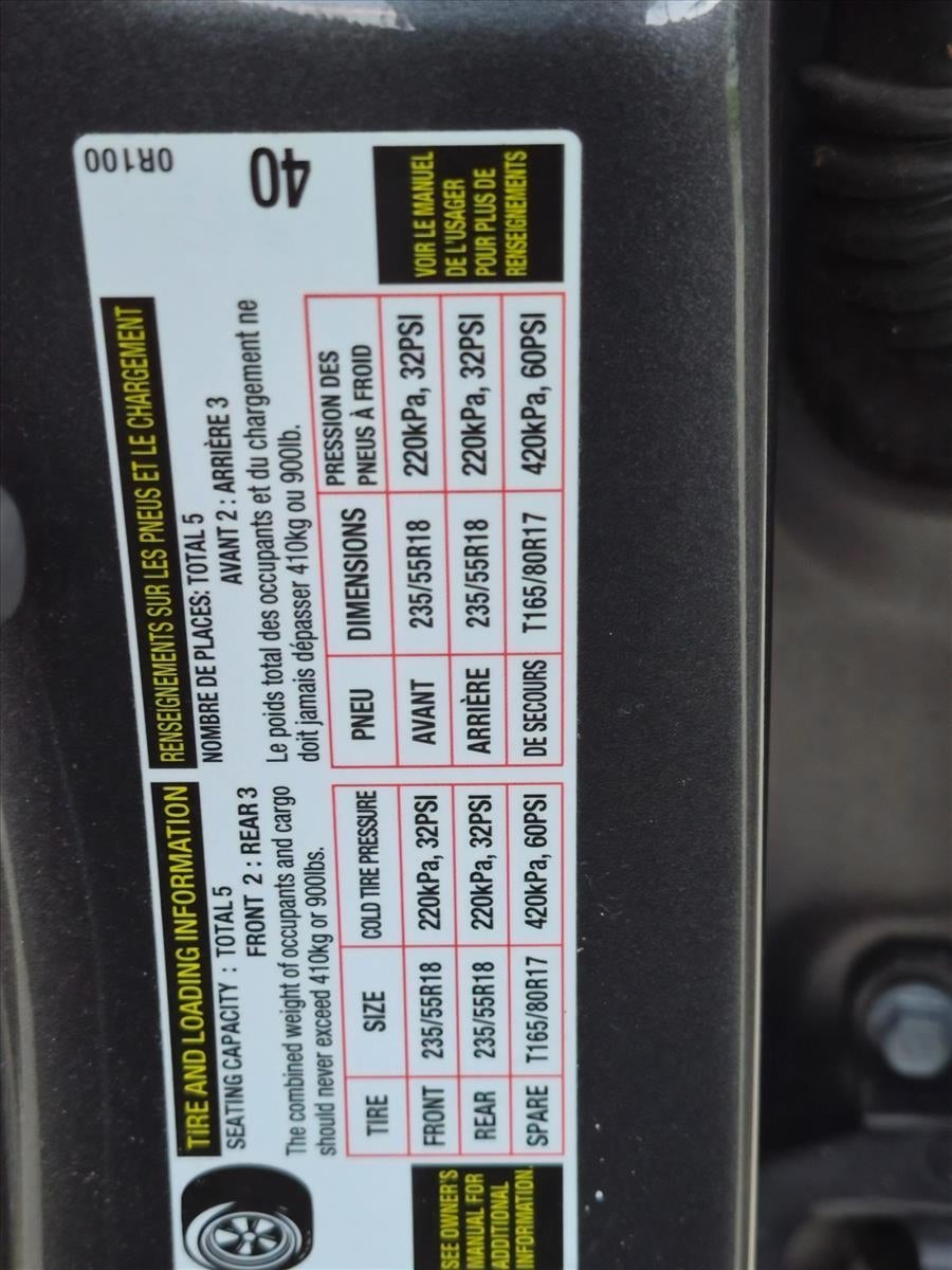 2017 Toyota RAV4 Platinum FWD (Natl)