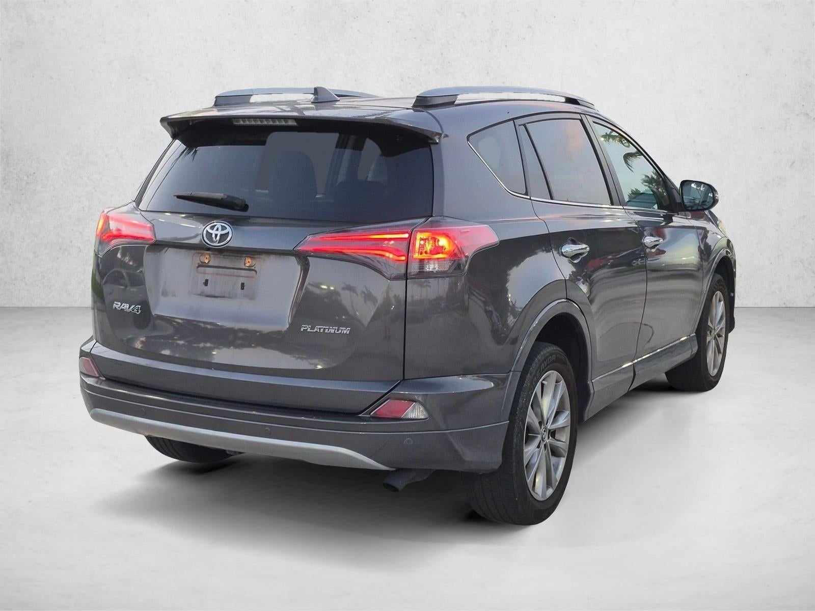 2017 Toyota RAV4 Platinum FWD (Natl)