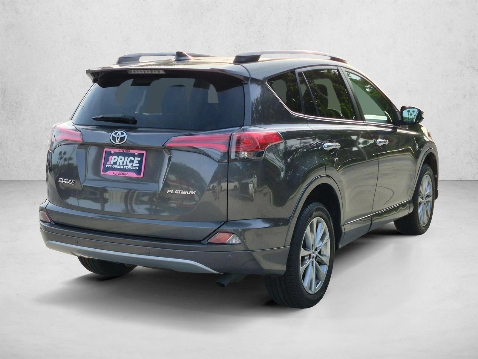 2017 Toyota RAV4 Platinum FWD (Natl)
