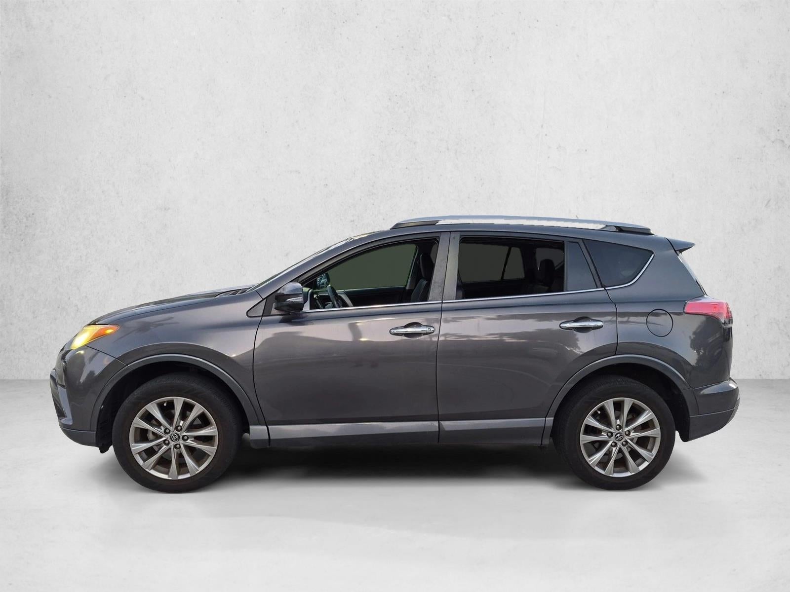 2017 Toyota RAV4 Platinum FWD (Natl)