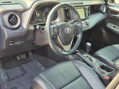 2017 Toyota RAV4 Platinum FWD (Natl)