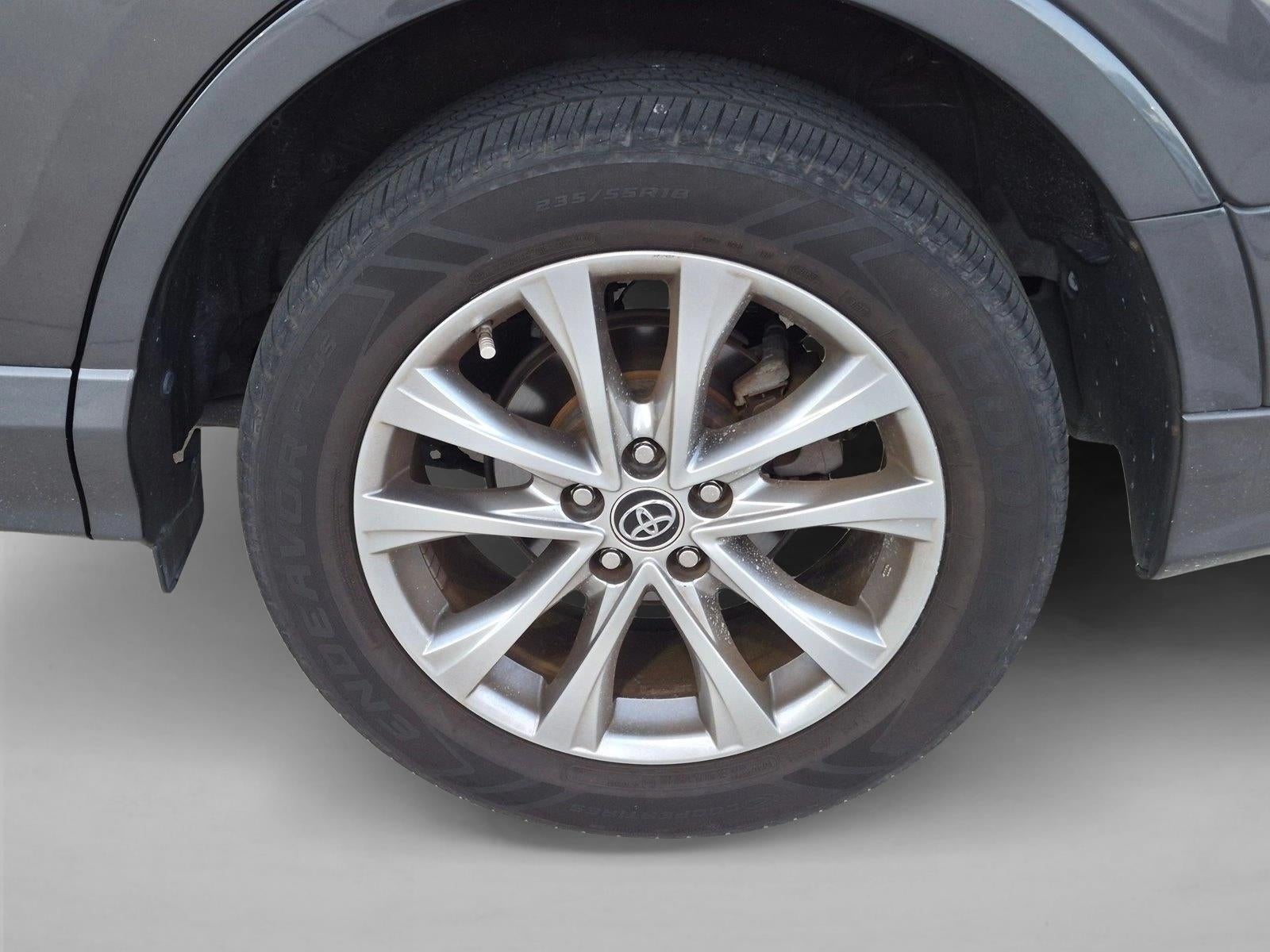 2017 Toyota RAV4 Platinum FWD (Natl)