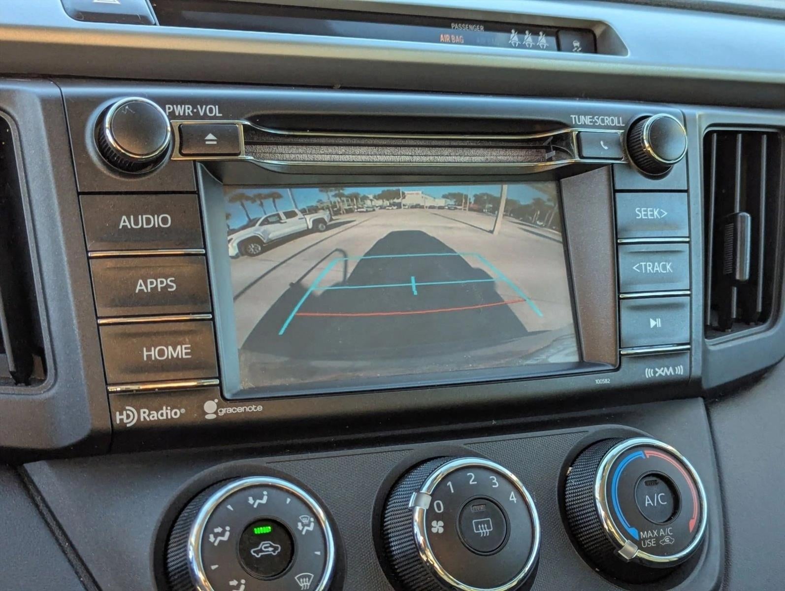 2018 Toyota RAV4 LE FWD (GS)