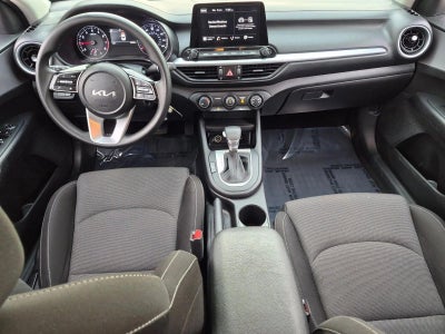 2023 Kia Forte LXS IVT