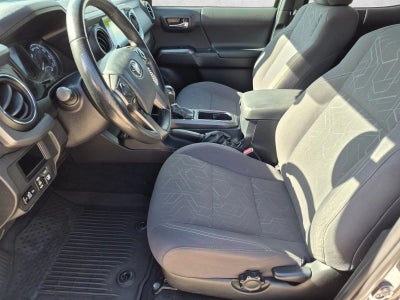 2017 Toyota Tacoma TRD Sport Double Cab 5' Bed V6 4x2 AT (Natl)