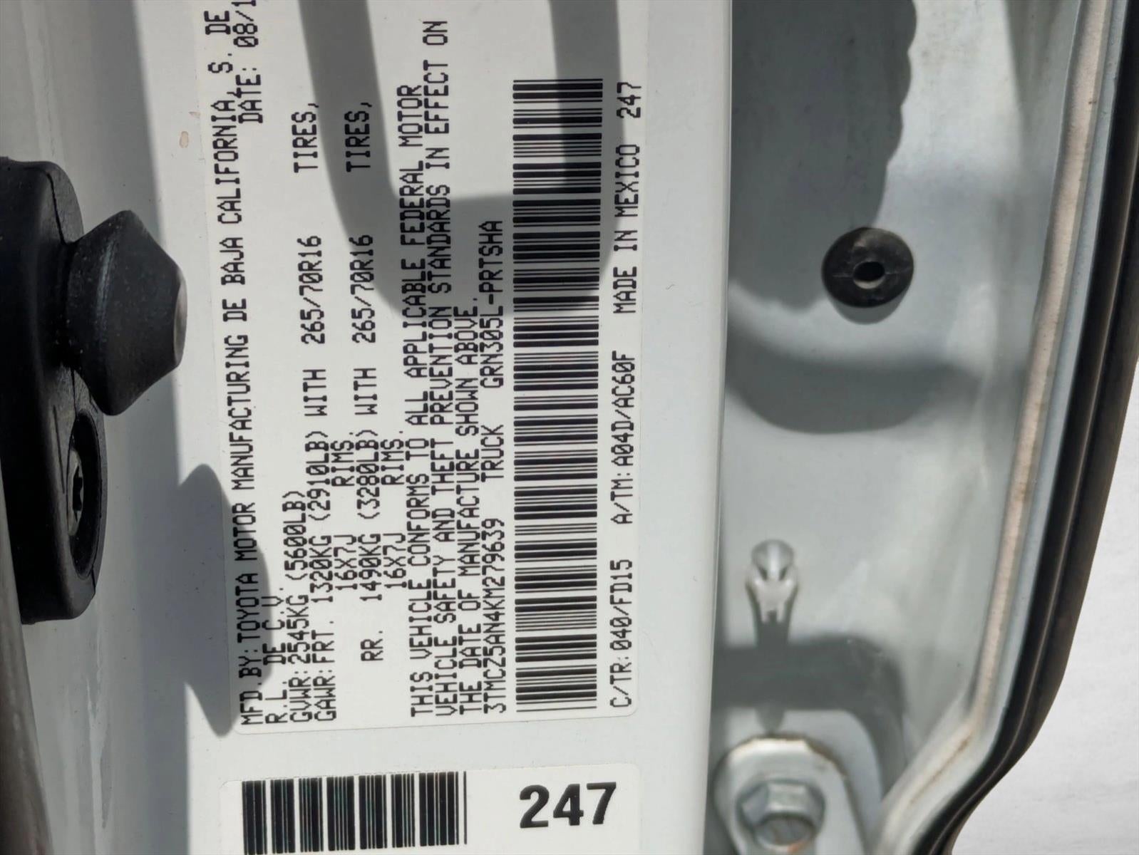 2019 Toyota Tacoma 4WD 4WD TRD Off Road Double Cab 5' Bed V6 AT (Natl)